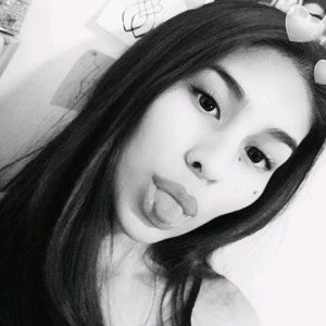 Meet your Posher, Eva